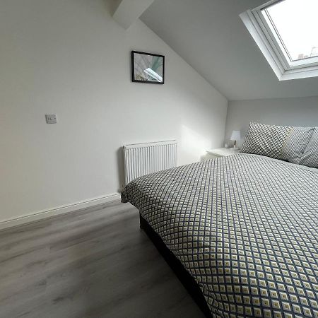 Ryan Air I Bnb - Lfc Apartments Liverpool Extérieur photo