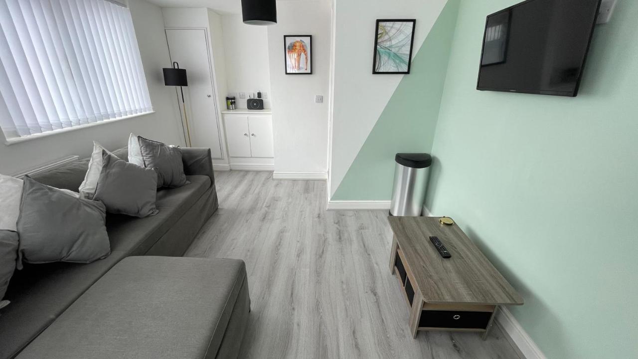 Ryan Air I Bnb - Lfc Apartments Liverpool Extérieur photo