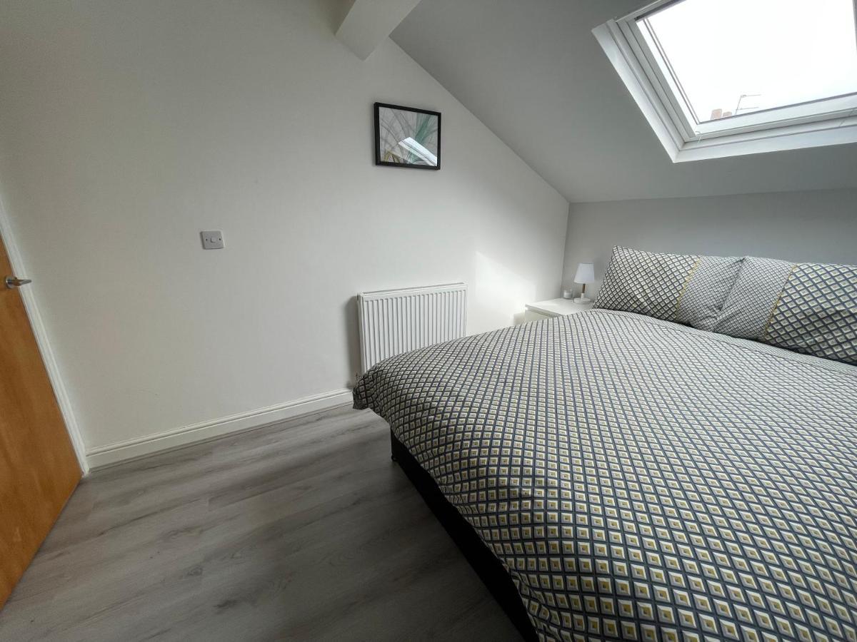 Ryan Air I Bnb - Lfc Apartments Liverpool Extérieur photo